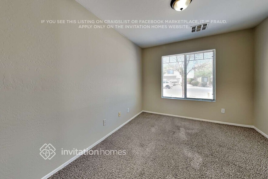 Building Photo - 3319 W Sunland Ave