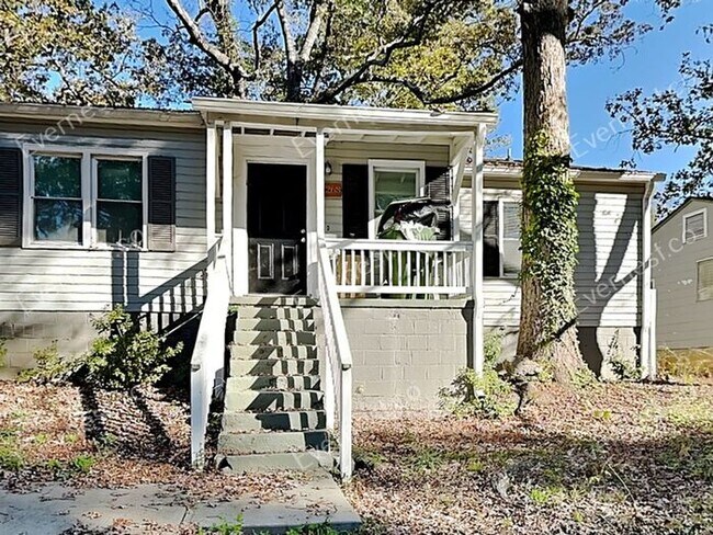 Primary Photo - Charming 2BR Duplex with Modern Comfort an...