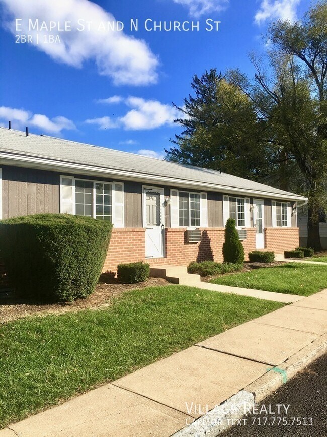 Building Photo - 361 E Maple St