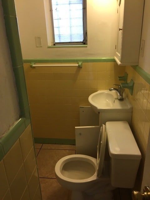 Building Photo - Great location on E Sunrise blvd cross street from Publix !!!!