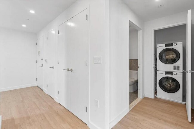 Building Photo - 1 bedroom in BROOKLYN NY 11216