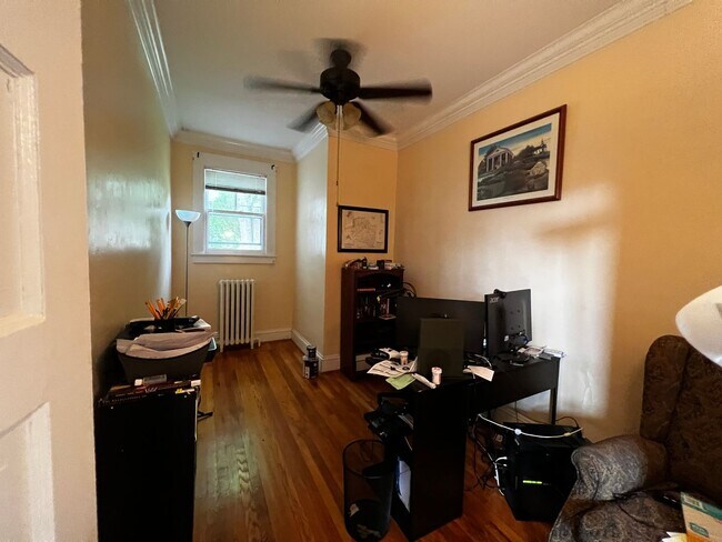 Building Photo - Greer Rental