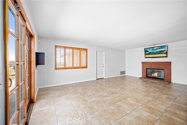 Building Photo - 10703 Valley Dr