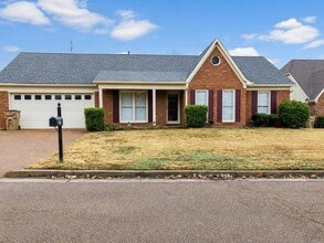 Building Photo - 9246 Chalkwell Ave