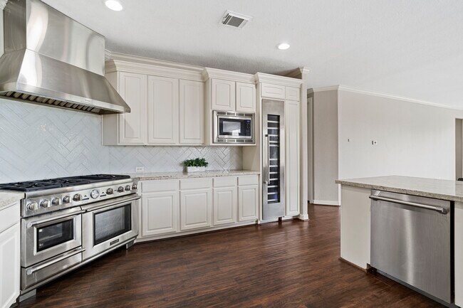 Building Photo - 4502 Creek Point Ln