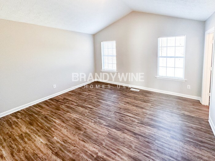Building Photo - 152 Edward Dr