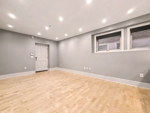 Building Photo - AVAILABLE NOW! Modern Capitol Hill 2 Bedroom Apartment, W/S/G Utilities Included!
