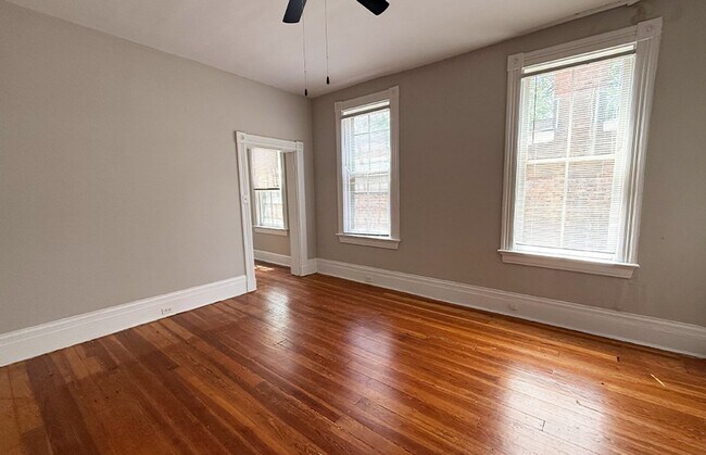 Building Photo - 3210 Bishop St