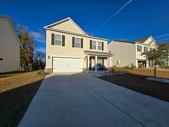 Building Photo - 5 bedroom 3 bath home in Pocalla Springs