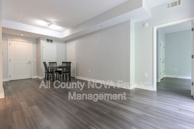 Building Photo - 820 N Pollard St