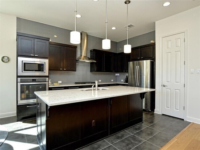 Building Photo - 4100 Rainy Creek Ln