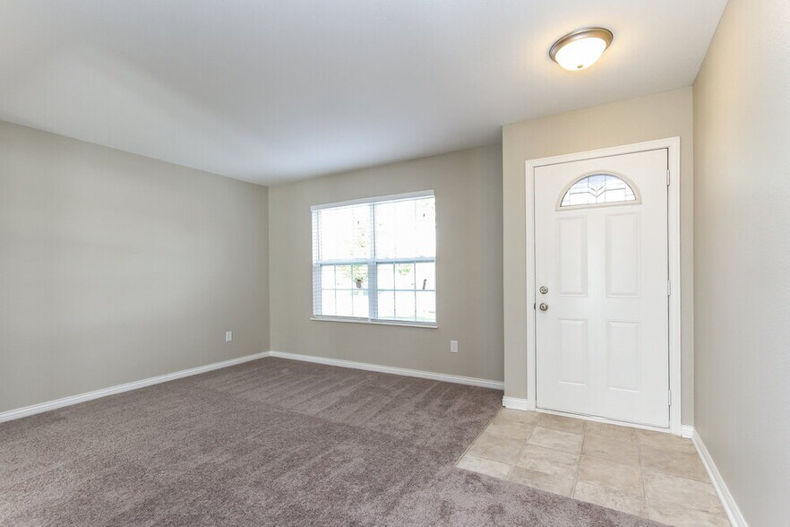 Building Photo - 7414 Angus Way