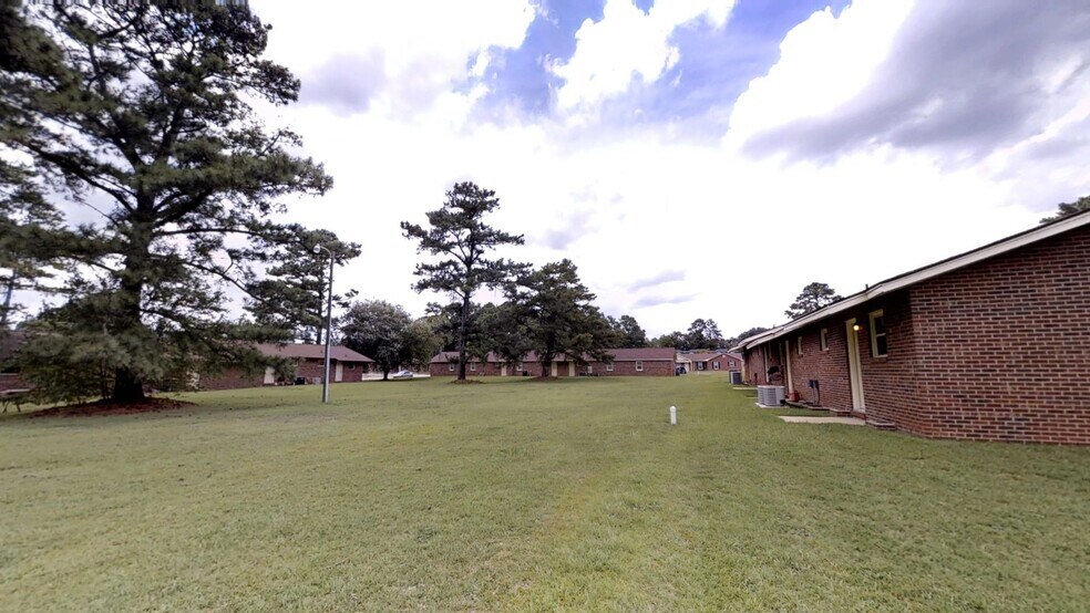 Building Photo - 279 Crabapple Cir