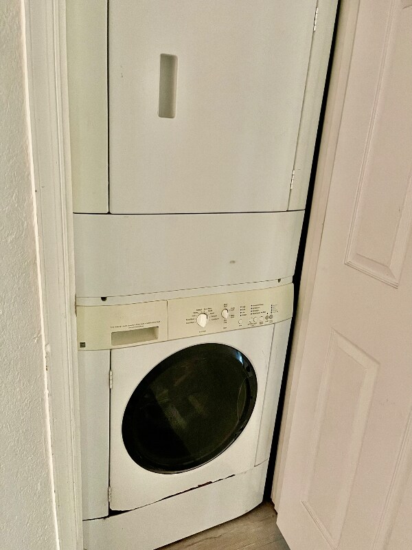 Building Photo - 1006 New St