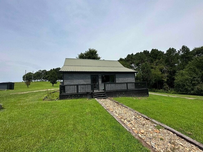 Building Photo - 896 Vaughn Rd