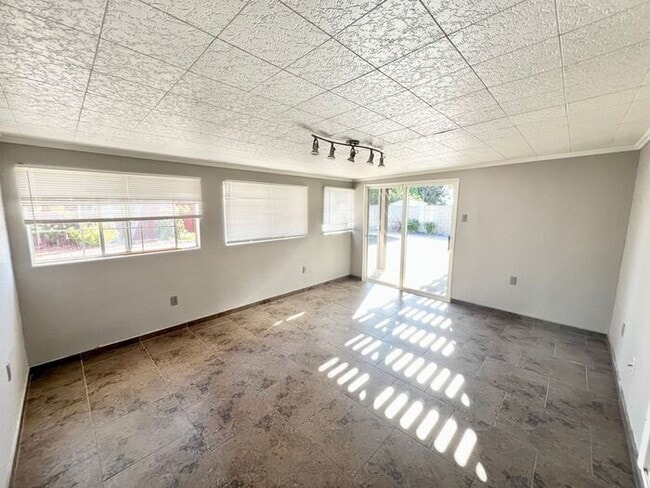 Building Photo - Charming 3BR/2BA Home with Pool, Remodeled Kitchen & Backyard Oasis