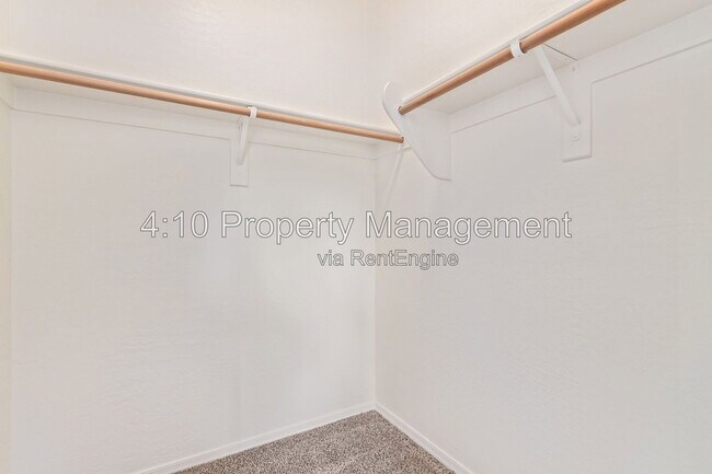Building Photo - 45305 Balboa Dr