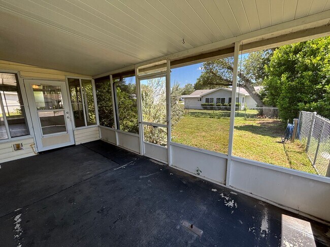 Building Photo - 6366 SW 115th Street Rd