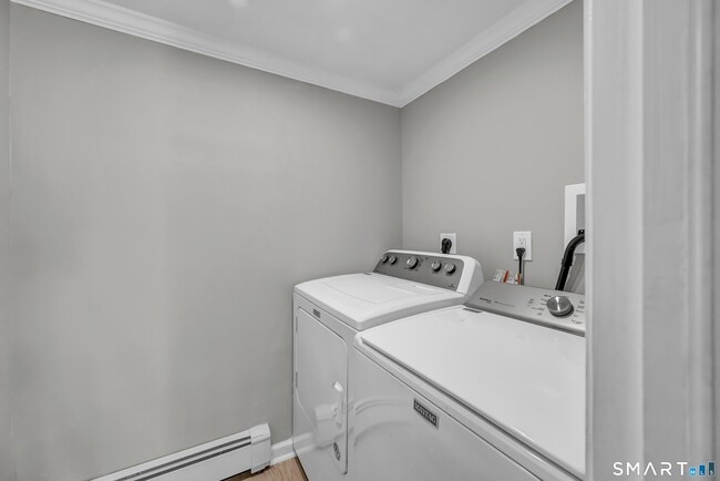 Building Photo - 240 Great Plain Rd