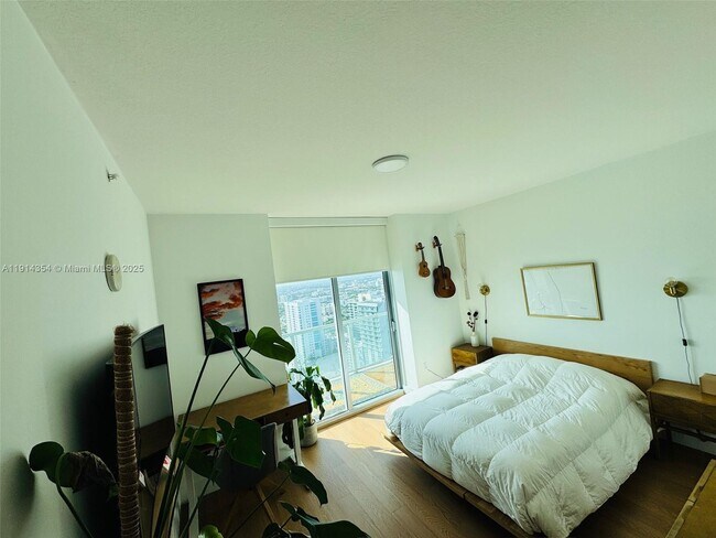 Building Photo - 79 SW 12th St