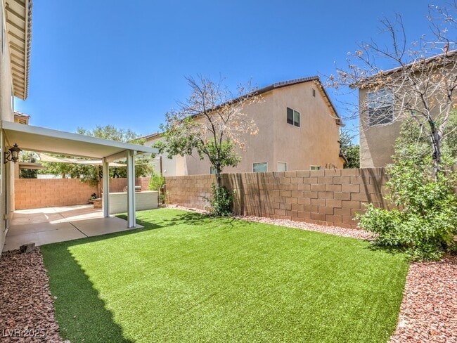Building Photo - 4133 N Perfect Lure St