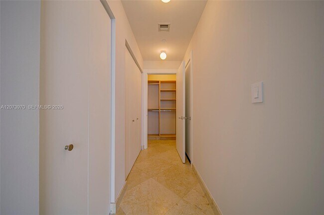 Building Photo - 900 Biscayne Blvd