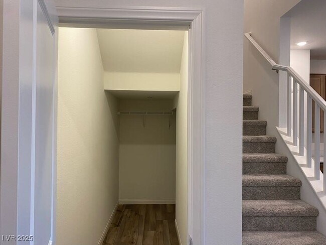Building Photo - 2757 Abrantes Pl