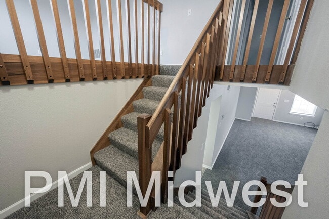 Building Photo - "Charming 4-Bed Family Home with Spacious Layout in Indianapolis!"