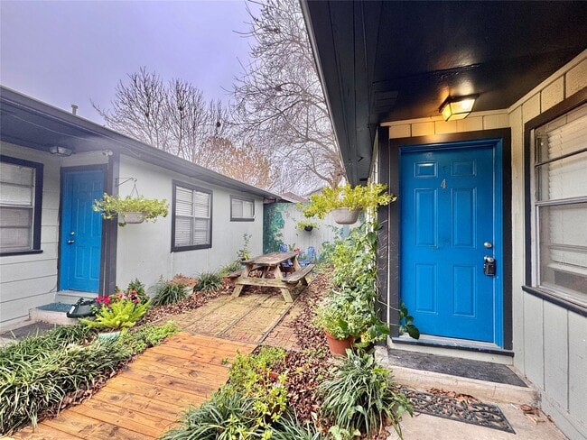 Building Photo - 1307 Willard St