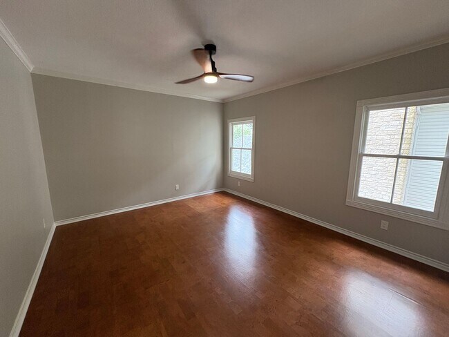 Building Photo - Gorgeous home in Rosedale - Available now!