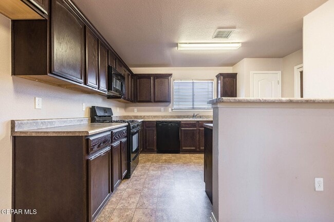 Building Photo - 14272 Lasso Rock Dr