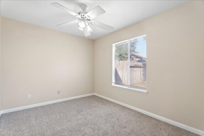 Building Photo - 4541 Country Run Way