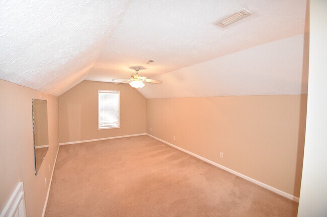 Building Photo - 5607 Walking Trail Way