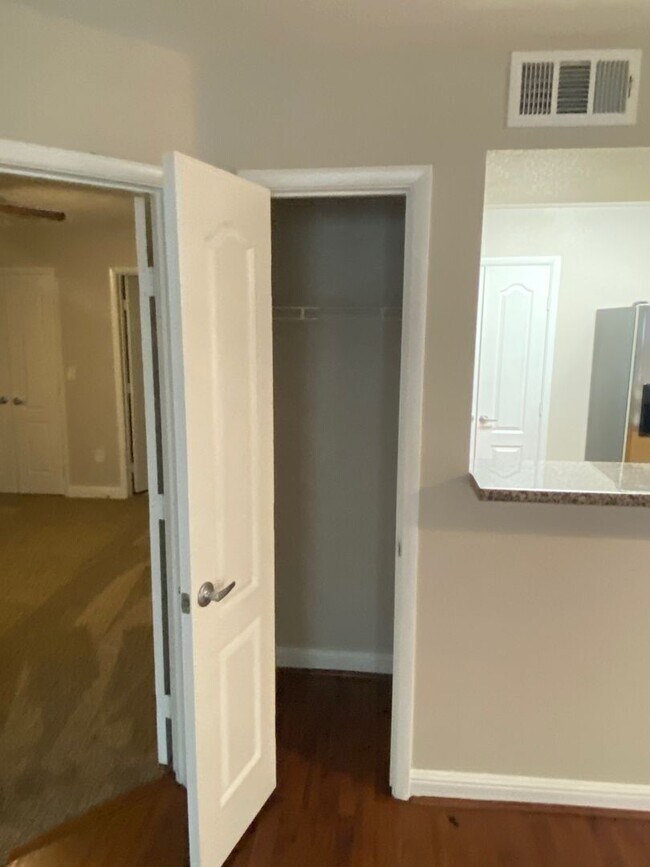 Building Photo - SW!! First floor unit with Balcony!! Gated!! Clubhouse!!  Community pool!! Spa!! Exercise Room!! ...