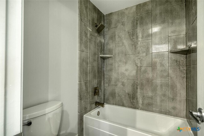 Building Photo - 10205 Open Gate Dr