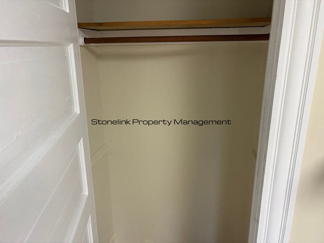 Building Photo - 40 High St