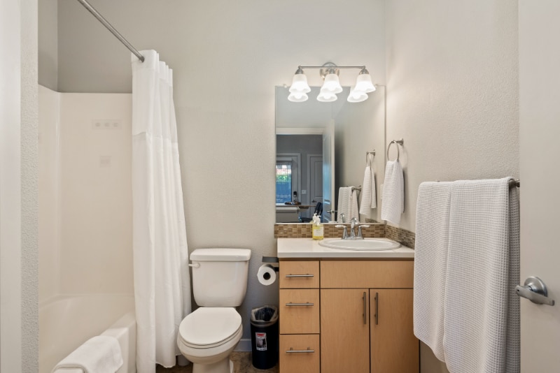 Building Photo - 1607 NW Davis St