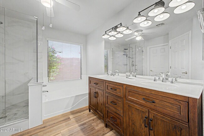 Building Photo - 16148 N 157th Dr