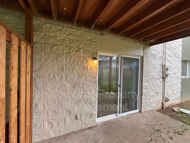 Building Photo - 7416 NE Hazel Dell Ave