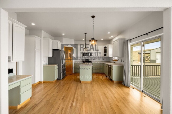 Building Photo - 3348 Hales Ranch Rd