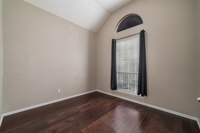 Building Photo - 2401 Hedgeapple Dr