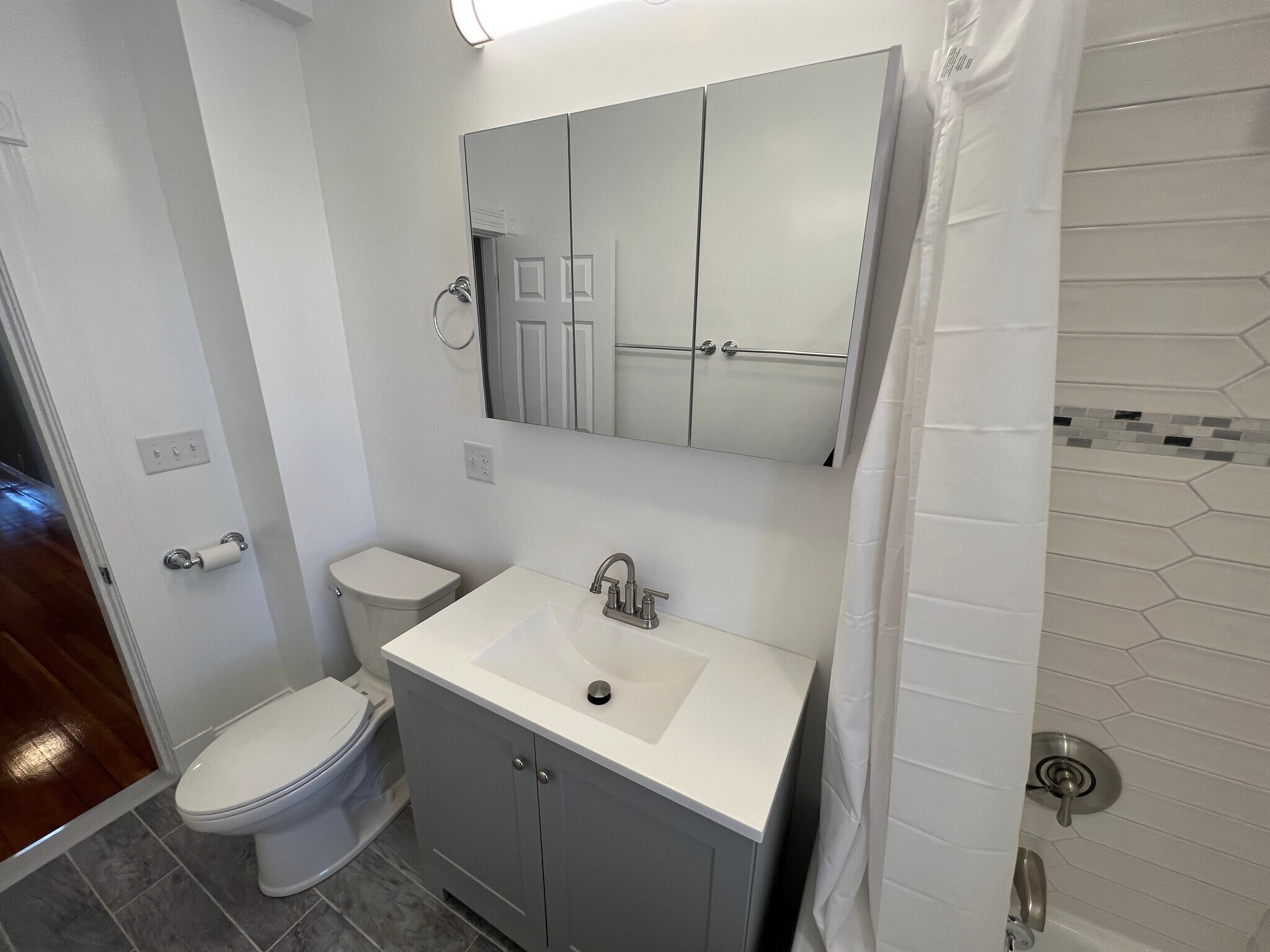 Building Photo - 2 Gilson Ter