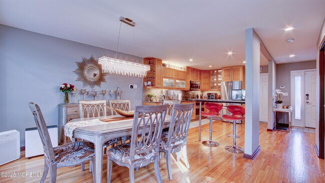 Building Photo - 141 Chestnut Way