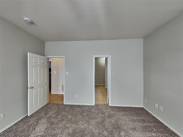 Building Photo - 8209 Swan Park Dr