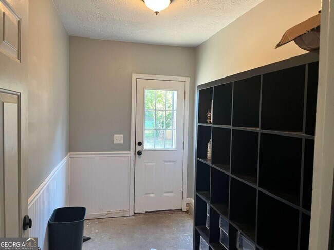 Building Photo - 30 Candlewood Ct