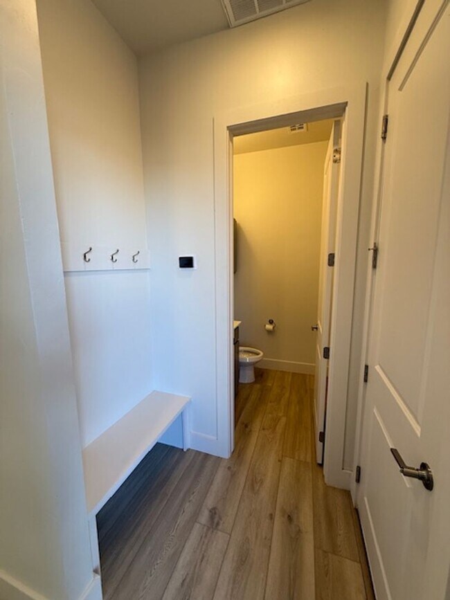 Building Photo - Beautiful home in Edmond/Oklahoma City