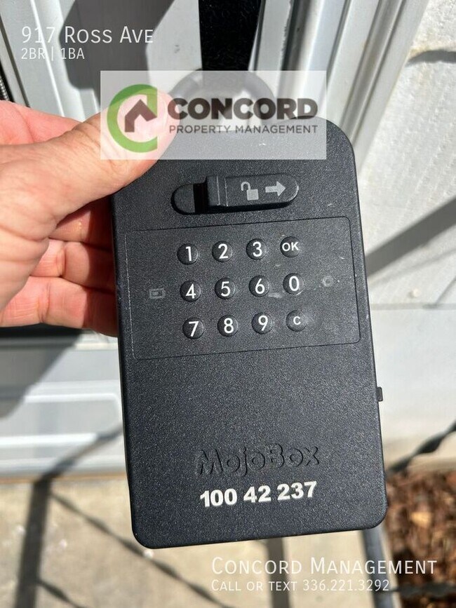 Building Photo - 917 Ross Ave