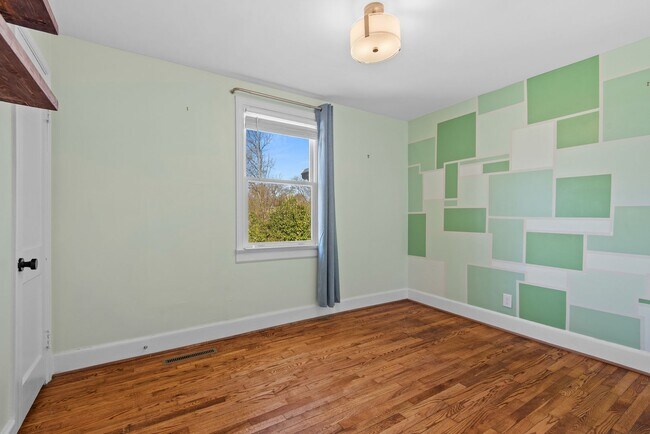 Building Photo - Gorgeous Home in Durham Near Downtown