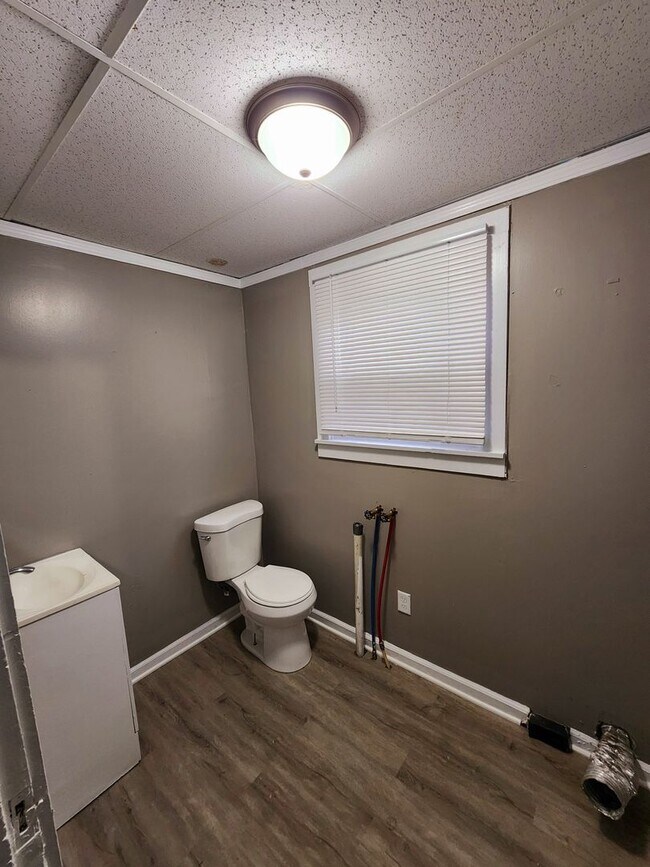 Building Photo - 401-403 South Jackson
