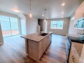 Building Photo - 377 Fickel Farm Trl